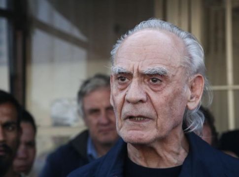Απίστευτες εικόνες: Διέρρηξαν το σπίτι του Τσοχατζόπουλου στην Ακρόπολη – Ξήλωσαν και τα πατώματα (vid)