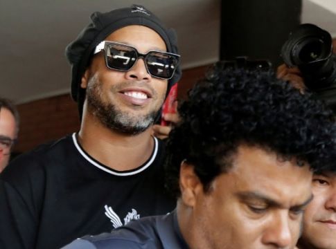 Παραμένει υπό περιορισμό ο Ροναλντίνιο