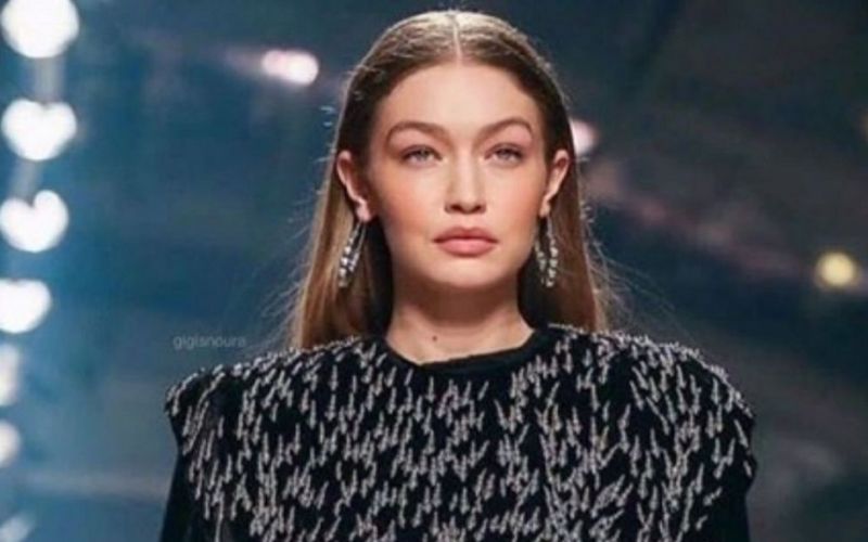 Τζίτζι Χαντίντ : Απάντα για πρώτη φορά γιατί δεν δείχνει την κοιλιά της