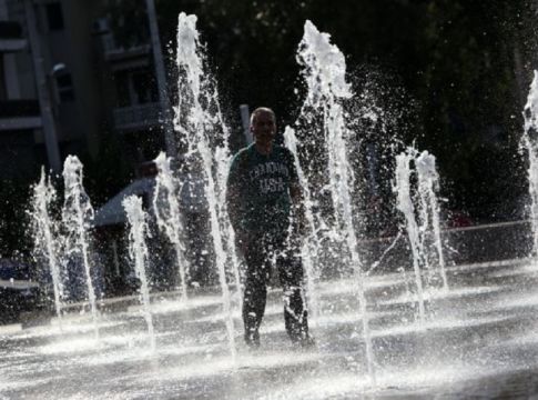 Καύσωνας : «Έβρασε» σήμερα η χώρα – Πού σημειώθηκαν οι υψηλότερες θερμοκρασίες