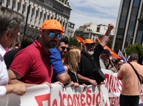 Βουλή – ν/σ για διαδηλώσεις: Αντιδράσεις από φορείς και συνδικάτα