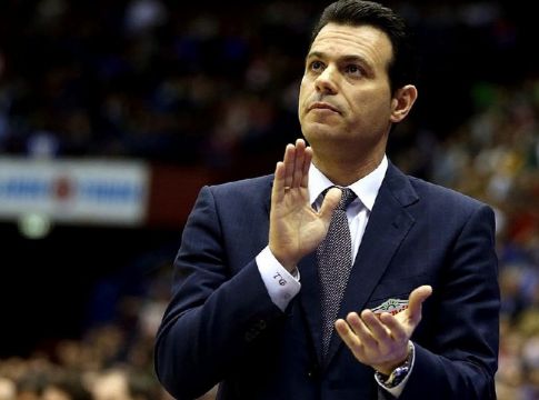 Ιτούδης : Έφτιαξε γήπεδο στα Τρίκαλα Ημαθίας (pics)