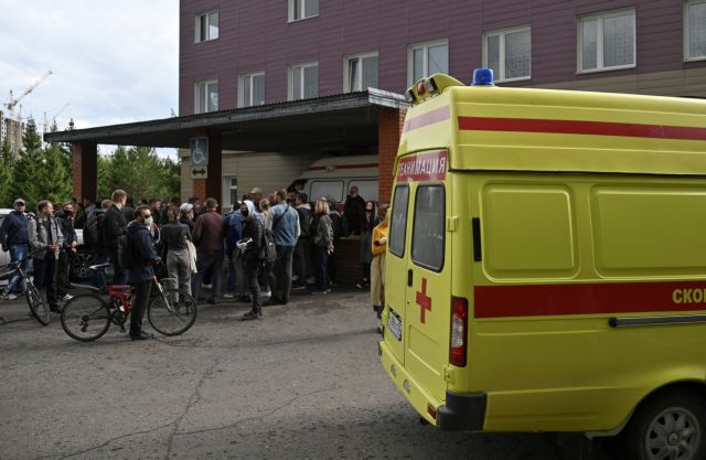 Θρίλερ με τη μεταφορά του Ναβάλνι στη Γερμανία – Αλλάζουν στάση οι Ρώσοι γιατροί