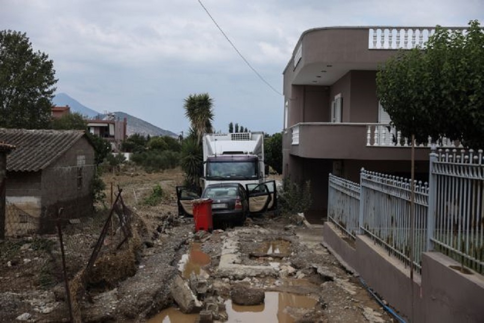 Εικόνες βιβλικής καταστροφής σε Ψαχνά και Μπούρτζι – Διαλύθηκαν τα πάντα από τις πλημμύρες