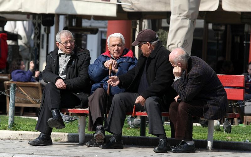 Οι ημερομηνίες πληρωμής συντάξεων και επιδομάτων
