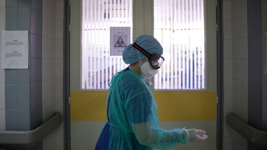 Κορωνοϊός : Αυξάνονται τα κρούσματα – Συναγερμός για εξάπλωση και στα νοσοκομεία