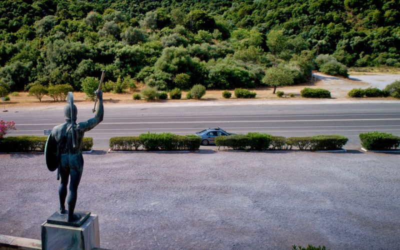 Θερμοπύλες : Διαμαρτυρία προσφύγων στην Παλαιά Εθνική