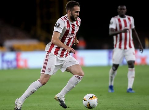 Ο Ολυμπιακός κυριάρχησε επί ομάδας Premier League
