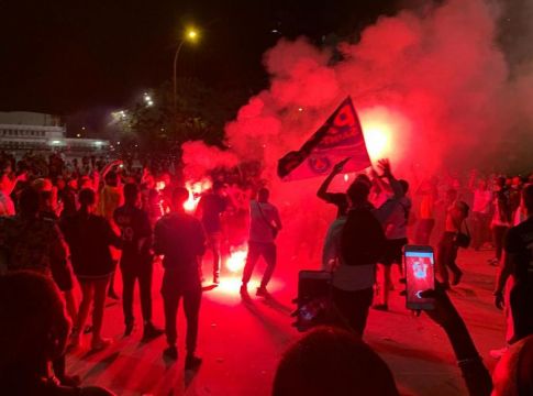 «Κάηκε» το Παρίσι για την πρόκριση της Παρί! (vids)