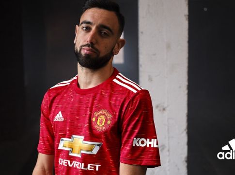 Παρουσίασε την νέα της φανέλα η Μάντσεστερ Γιουνάιτεντ (pic&vid)