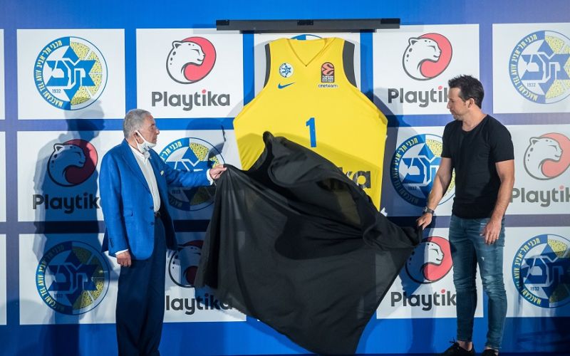 Μακάμπι : Παρουσίασε το νέο της χορηγό (pics)