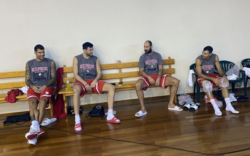 Ολυμπιακός: «Η παρέα έσμιξε ξανά» (pic)