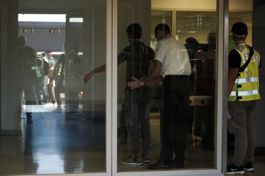 Κύπρος : Στην ταξιδιωτική κατηγορία Β η Ελλάδα από 6 Αυγούστου – Υποχρεωτικό τεστ κορωνοϊού