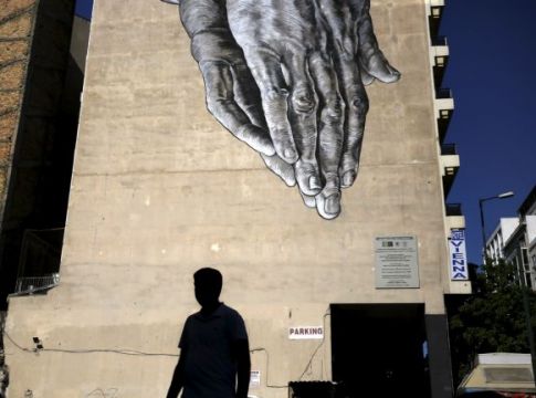 Κορωνοϊός : Στο «κόκκινο» για ακόμα μια μέρα Αττική και Θεσσαλονίκη – «Είμαστε στα όρια του συναγερμού»