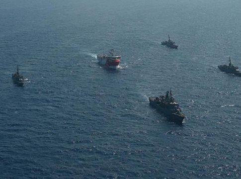 Oruc Reis : «Φρένο» στις ορέξεις της Άγκυρας για έρευνες στο Αιγαίο από ΕΕ και ΗΠΑ – Μήνυμα ισχύος από την Αθήνα