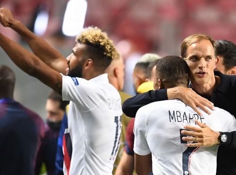 Οπαδοί υποδέχτηκαν τους παίκτες της Παρί Σεν Ζερμέν (vid)