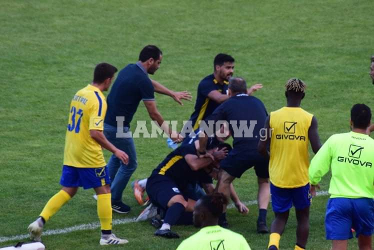 Γρονθοκοπήματα στο φιλικό Λαμία – Παναιτωλικός (vid)