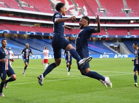 Ο Μαρκίνιος με κεφαλιά το 1-0 για την Παρί (vid)