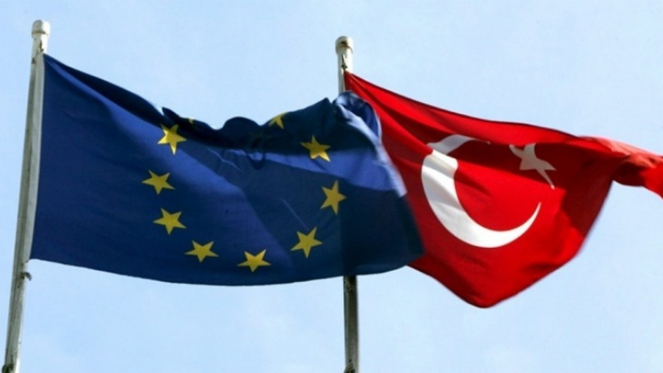 Κομισιόν : Η Τουρκία να σταματήσει τις ενέργειες που προκαλούν ένταση στην Ανατολική Μεσόγειο