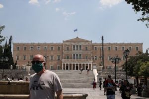 Προειδοποίηση : Δεν αποκλείεται η χρήση μάσκας σε ανοιχτούς χώρους – Το παράδειγμα της Γαλλίας