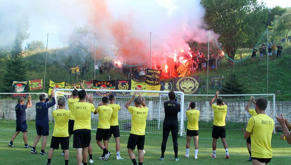 Άρης : Αποθέωση από τους φίλους της ομάδας στην απογευματινή προπόνηση (pics)