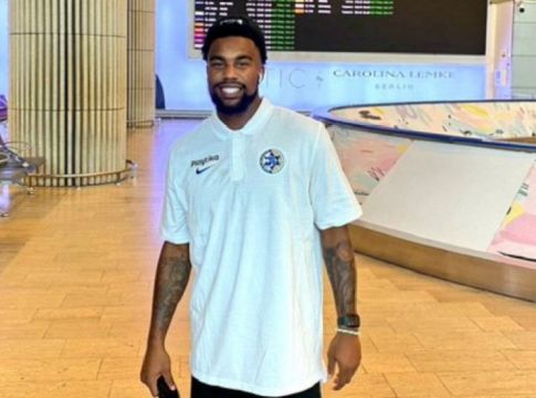 Μακάμπι Τελ Αβίβ : Ανακοίνωσε τον Κρις Τζόουνς (pic)