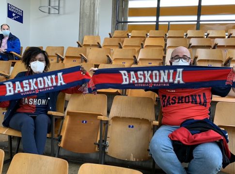Μπασκόνια : Φιλική νίκη επί της Μπιλμπάο με κόσμο στην εξέδρα (pics)