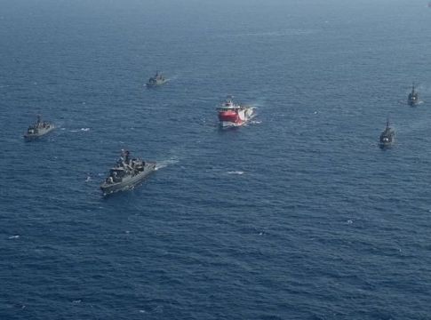 Μυστήριο με την πορεία του Oruc Reis : Διπλασίασε την ταχύτητά του – Τα σενάρια μετά τη λήξη της NAVTEX