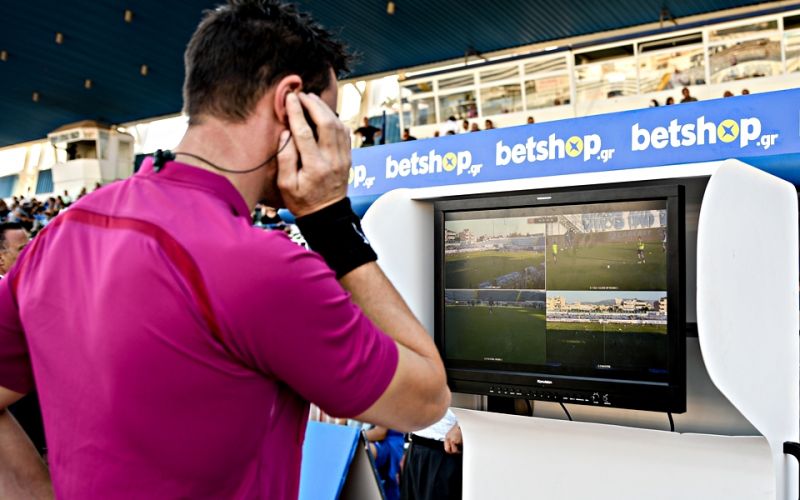 Super League : Μπαίνει η γραμμή του οφσάιντ σε όλους τους αγώνες