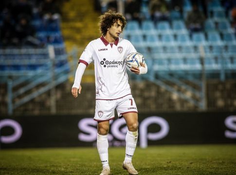 Υπογράφει στον Βόλο ο Ουάρντα