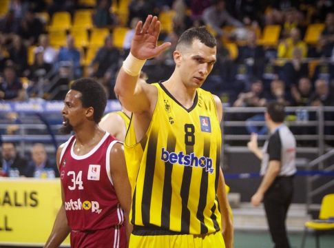 Κρατάει Μιλόσεβιτς ο Άρης