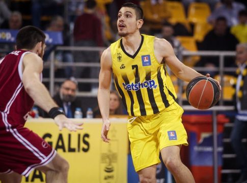 Για 7η σεζόν στον Άρη ο Φλιώνης!