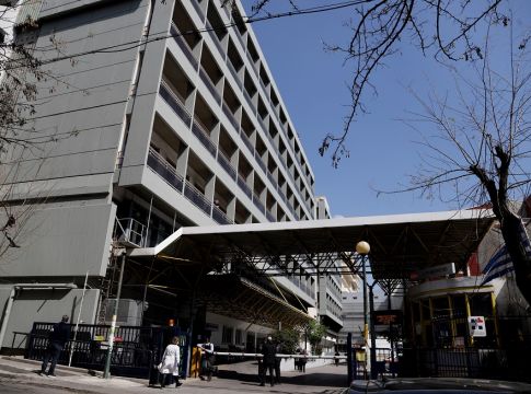 Κορωνοϊός : Αυξάνονται οι νεκροί στην Ελλάδα – Κατέληξε 52χρονη στον Ευαγγελισμό
