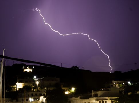 Άγριο χειμώνα δείχνουν τα Μερομήνια: Πότε χαλάει ο καιρός τον Σεπτέμβρη ποιος θα είναι ο χειρότερος μήνας