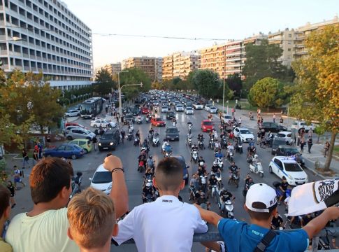 ΠΑΟΚ : Συνοδεία ομάδας από οπαδούς