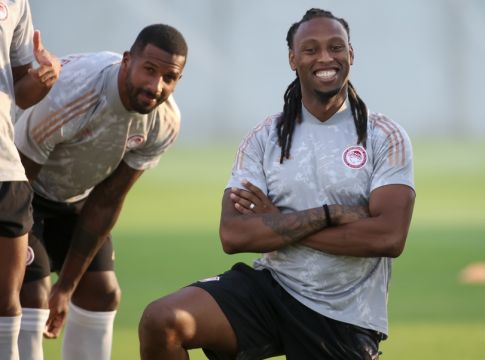 Ολυμπιακός : Μόνο ο Ντίας μπορεί να στείλει τον Σεμέδο στο «Ντα Λουζ»