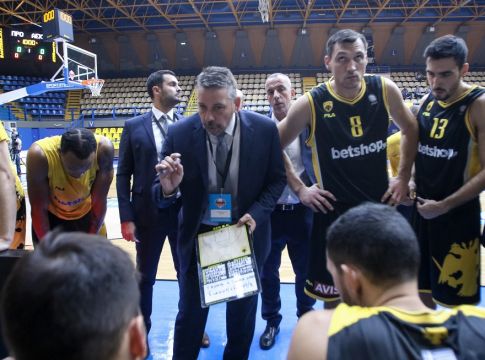 Παπαθεοδώρου: «Κάποιοι ήρθαν αλλά δεν έπαιξαν»