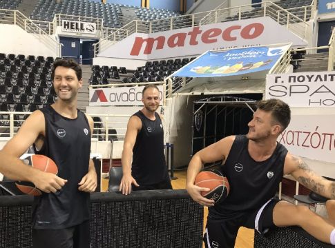 ΠΑΟΚ : Τα νούμερα στις φανέλες της νέας σεζόν (vid)