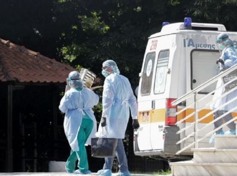 Κορωνοϊός : Τρομάζουν τους ειδικούς κλειστές δομές και γηροκομεία – Αγωνία για τον αριθμό των κρουσμάτων