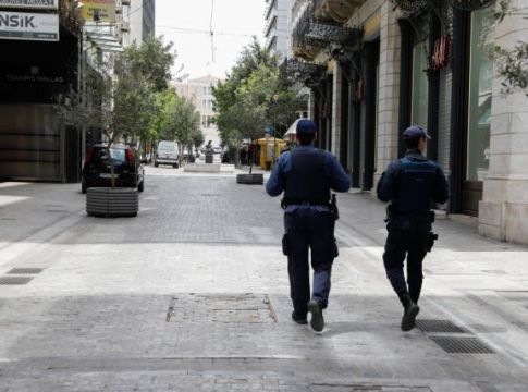 Πέτσας για κορωνοϊό : «Ανοιχτό το ενδεχόμενο ενός νέου lockdown»