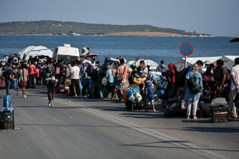 Λέσβος: Περισσότεροι από 1.200 μετανάστες μπήκαν στο Καρά Τεπέ (pics)