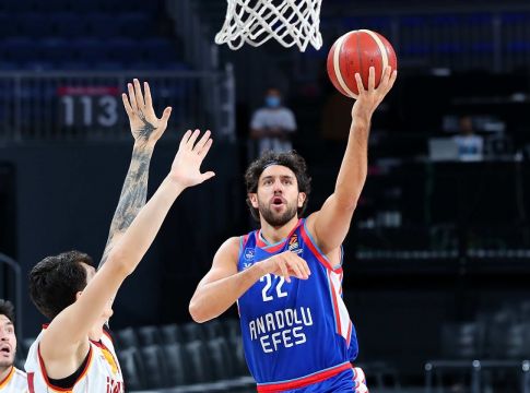 Χωρίς Λάρκιν, αλλά εύκολα η Εφές τη Γαλατασαράϊ (97-63)