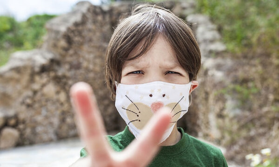 Πώς θα απολυμάνετε τις μάσκες των παιδιών σας