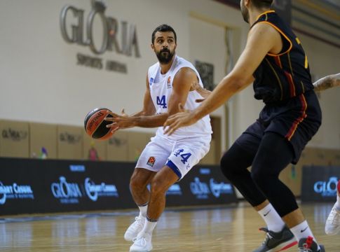 Εφές : Δεν είχε Λάρκιν, αλλά ούτε και πρόβλημα απέναντι στην Γαλατά