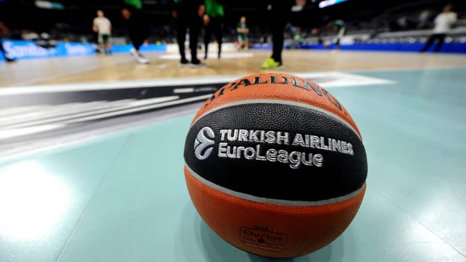 Το πρωτόκολλο της Euroleague δεν προβλέπει περίπτωση κρούσματος σε προπονητή και αναμένεται να αλλάξει