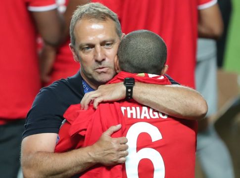 Φλικ : «Εξαιρετικός ποδοσφαιριστής ο Τιάγκο, θα μας λείψει»