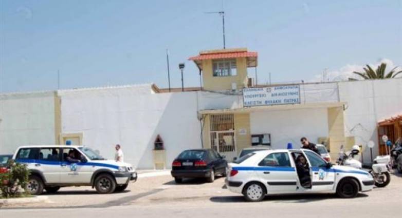 Φυλακές στην Πάτρα : Βρέθηκαν μαχαίρια, ναρκωτικά και… αποστακτήριο αλκοόλ