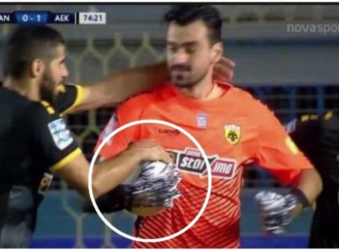 Ο Κλάτενμπεργκ δήλωσε πως δεν υπάρχει πέναλτι στο χέρι του Ινσούα! (vid)