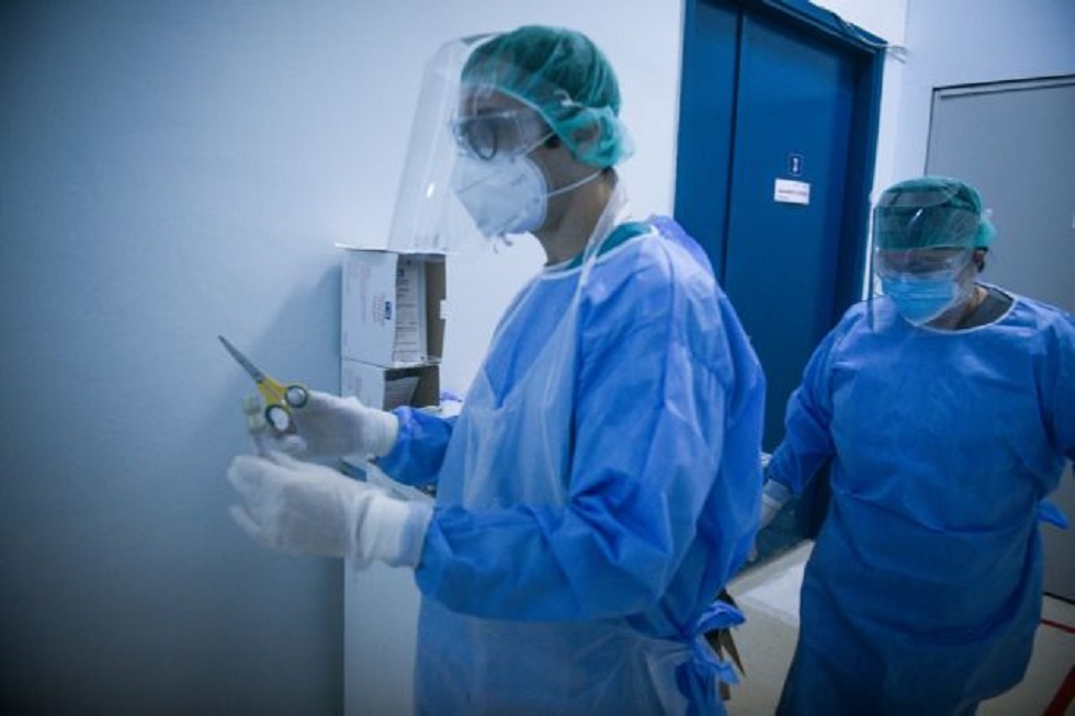 Συγκλονίζει νοσηλεύτρια στο Σωτηρία : «Πλέον όσοι μπαίνουν στις ΜΕΘ, δεν βγαίνουν»