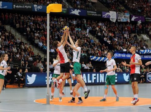 Korfball : Το μπάσκετ που σου επιτρέπει να της κάνεις στενό μαρκάρισμα